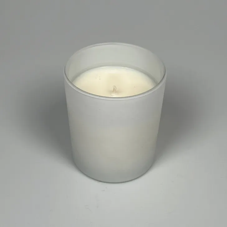 Świeca sojowa zapachowa w szkle biały mat - bawełniany knot 245 ml